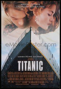 6r476 TITANIC DS 1sh '97 Leonardo DiCaprio, Kate Winslet, directed by James Cameron!