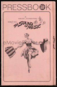 6x871 SOUND OF MUSIC pressbook '65 classic full-length image of Julie Andrews, classic musical!