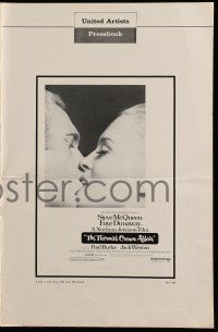 6x925 THOMAS CROWN AFFAIR pressbook '68 Steve McQueen kissing sexy Faye Dunaway!