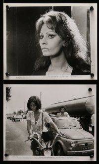 7a609 LADY LIBERTY 25 8x10 stills '72 sexy Sophia Loren moves to New York City to find love!