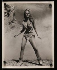 7a899 ONE MILLION YEARS B.C. 5 8x10 stills '66 all images of sexy cavewoman Raquel Welch!