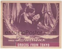 7c702 ORDERS FROM TOKYO LC '40 close up of sexy Danielle Derrieux romanced by Anton Walbrook!