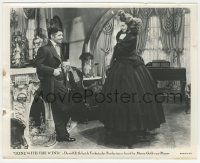 7d408 GONE WITH THE WIND 8x10 still '39 Clark Gable leaning on fireplace talks to Vivien Leigh!