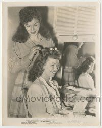 7d479 I'LL BE SEEING YOU candid 8x10.25 still R48 Shirley Temple getting hair fixed between scenes!
