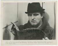 7d514 JOE 8x10 still '70 close up of Peter Boyle reading the newspaper on his way to work!