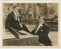 7d565 LAUREL & HARDY 8x10 still '30s Oliver entertaining Stan by playing the piano!