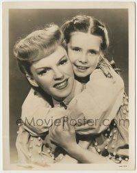 7d639 MEET ME IN ST. LOUIS 8x10.25 still '44 wonderful portrait of Judy Garland & Margaret O'Brien!