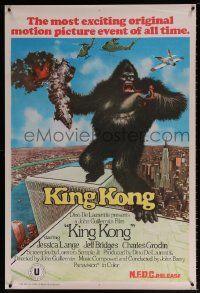 7j036 KING KONG Indian '76 John Berkey art of BIG Ape on the Twin Towers!