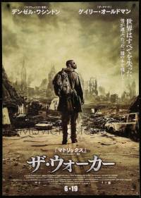 7t478 BOOK OF ELI advance DS Japanese 29x41 '10 cool image of Denzel Washington in the title role!