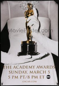 7w508 78th ANNUAL ACADEMY AWARDS DS 1sh '05 cool Studio 318 design of woman w/gloves holding Oscar!