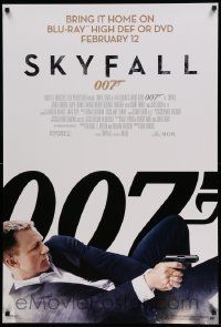 7w357 SKYFALL 27x40 video poster '12 cool c/u of Daniel Craig as James Bond on back shooting gun!