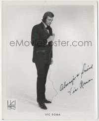 7x0866 VIC ROMA signed 8.25x10 still '60s great portrait of the singer by James Kriegsmann!
