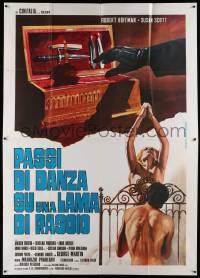 7y695 PASSI DI DANZA SU UNA LAMA DI RASOIO Italian 2p '73 hand grabbing blade over naked couple!