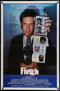 7z337 FLETCH advance 1sh '85 Michael Ritchie, wacky detective Chevy Chase has gun pulled on him!
