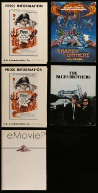 8a213 LOT OF 5 PRESSKITS '70 - '86 containing a total of 51 supplements, but NO stills!