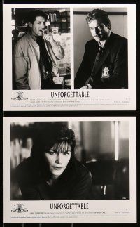 8h108 UNFORGETTABLE presskit w/ 13 stills '96 Ray Liotta, Linda Fiorentino, directed by John Dahl