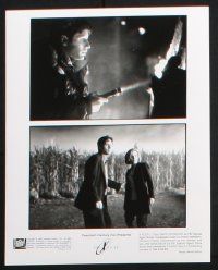 8h339 X-FILES presskit w/ 6 stills '98 David Duchovny, Gillian Anderson, Martin Landau, sci-fi!