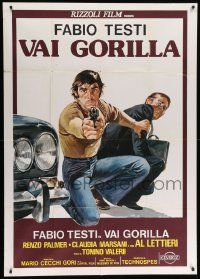 8j700 HIRED GUN Italian 1p '75 great artwork of Fabio Testi with gun protecting man by car!
