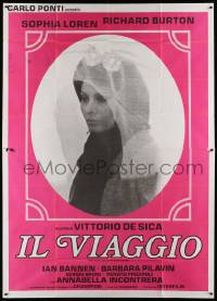 8j186 VOYAGE Italian 2p '74 directed by Vittorio De Sica, close portrait of beautiful Sophia Loren!