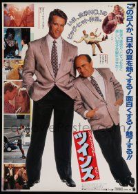 8p927 TWINS Japanese 29x41 '89 Arnold Schwarzenegger & Danny DeVito are an unlikely duo!