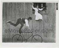 8r154 BUTCH CASSIDY & THE SUNDANCE KID 8.25x10 still '69 Paul Newman & Katharine Ross w/ bicycle!
