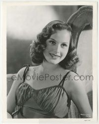 8r272 DOROTHY MORRIS 8x10.25 still '42 her first glamour portrait after being signed by MGM!