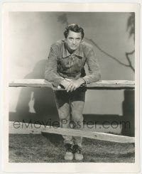 8r453 HOWARDS OF VIRGINIA 8x10 still '40 c/u of Cary Grant in buckskin leaning over fence!