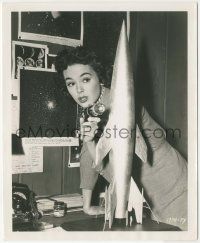 8r476 IT CAME FROM OUTER SPACE candid 8.25x10 still '53 Barbara Rush w/ray gun by rocketship model!