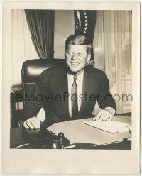 8r523 JOHN F. KENNEDY deluxe 8x10 still '60s smiling portrait at his desk in the Oval Office!