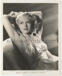 8r624 MARTHA O'DRISCOLL 8.25x10 still '41 glamour portrait seated in chair with arms over head!
