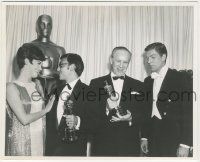 8r634 MARY TYLER MOORE/DICK VAN DYKE 8x10 still '60s at the Academy Awards telecast!