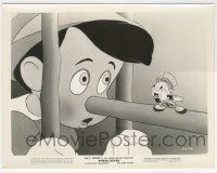 8r730 PINOCCHIO 8x10.25 still '40 Disney, Jiminy Cricket stands on Pinocchio's long nose!