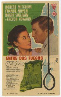 8s452 MAN IN THE MIDDLE Spanish herald '64 c/u of Robert Mitchum & France Nuyen by hanging noose!