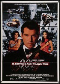 8t471 TOMORROW NEVER DIES Italian 1p '97 Pierce Brosnan as James Bond, Teri Hatcher, Michelle Yeoh