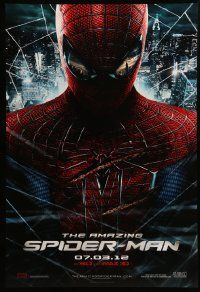 9c036 AMAZING SPIDER-MAN teaser DS 1sh '12 portrait of Andrew Garfield in title role over city!
