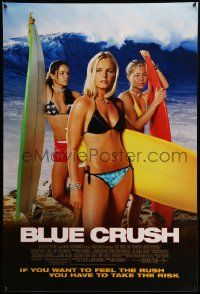 9c127 BLUE CRUSH 1sh '02 surfers Michelle Rodriguez, Kate Bosworth & Sanoe Lake in bikinis