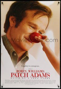 9c659 PATCH ADAMS DS 1sh '98 doctor Robin Williams, Monica Potter, laughter is contagious!