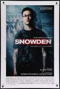 9c813 SNOWDEN advance DS 1sh '16 Gordon-Levitt in the title role, only safe place is on the run!