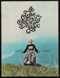 9d471 SOUND OF MUSIC 36pg souvenir program book '65 great images of Julie Andrews & top cast!
