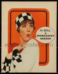9d493 THOROUGHLY MODERN MILLIE souvenir program book '67 Julie Andrews, Mary Tyler Moore, Channing