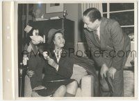 9h193 RELUCTANT DRAGON candid 8x11 key book still '41 Bencheley, visitor Jane Withers & Goofy doll!