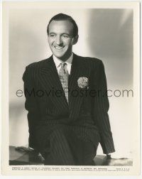 9m089 BACHELOR MOTHER 8x10.25 still '39 charming English David Niven wins over American audiences!