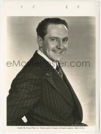 9m377 I MARRIED A WITCH 8x11 key book still '42 waist-high smiling portrait of Fredric March!