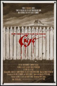 9p205 CUJO 1sh '83 Stephen King, artwork of bloody fence & house by Robert Tanenbaum!
