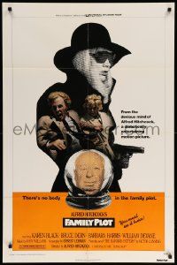 9y285 FAMILY PLOT 1sh '76 from the mind of devious Alfred Hitchcock, Karen Black, Bruce Dern!