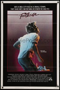 9y327 FOOTLOOSE int'l 1sh '84 teenage dancer Kevin Bacon has the music on his side!