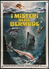 9z264 BERMUDA DEPTHS Italian 1p '79 cool art of scuba diver with sunken airplane & ships!