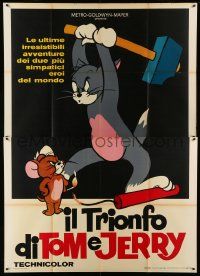 9z231 TOM & JERRY Italian 2p '64 great violent cartoon art with dynamite & sledge hammer!