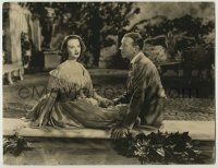 1d393 YOLANDA & THE THIEF deluxe 10x13 still '45 Fred Astaire & Lucille Bremer on outdoor patio!