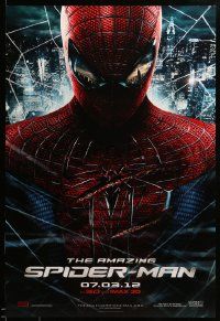 1g074 AMAZING SPIDER-MAN teaser DS 1sh '12 portrait of Andrew Garfield in title role over city!